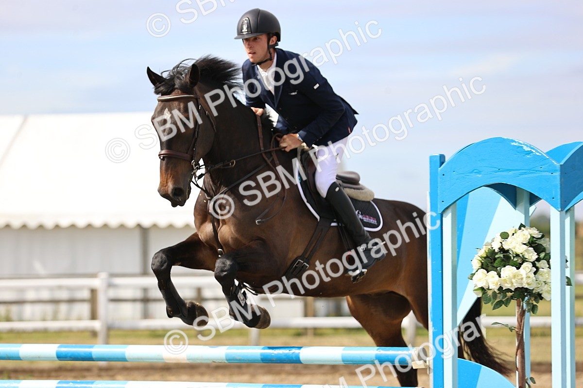 SBM_009321 - Class 7 - Senior Discovery - 1.00m Open
