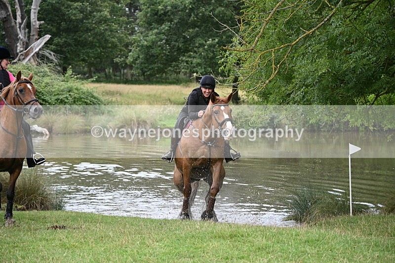 WJ7_3150 - Time at Water 12:15 to 12:50