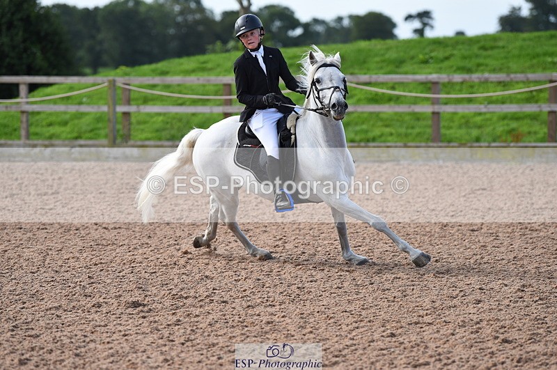 230716A-091344-01855 - Cls 32 Stepping Stones 128cm & 138cm