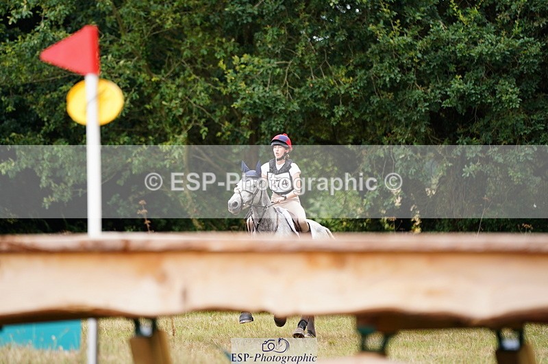 250802A-153138-07317 - F-274-Eliza.Miller-Edge-BALLYLEE.CASTLE.STORM