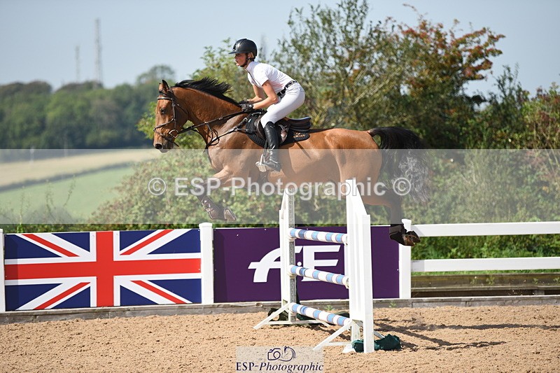 230906A-124906-00328 - Newcomers & 1.10m Open