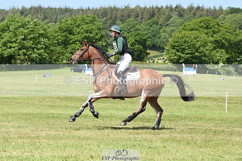 230527-111036-08807 - 303-JESMOND_RENARD-Susie_Berry-XC