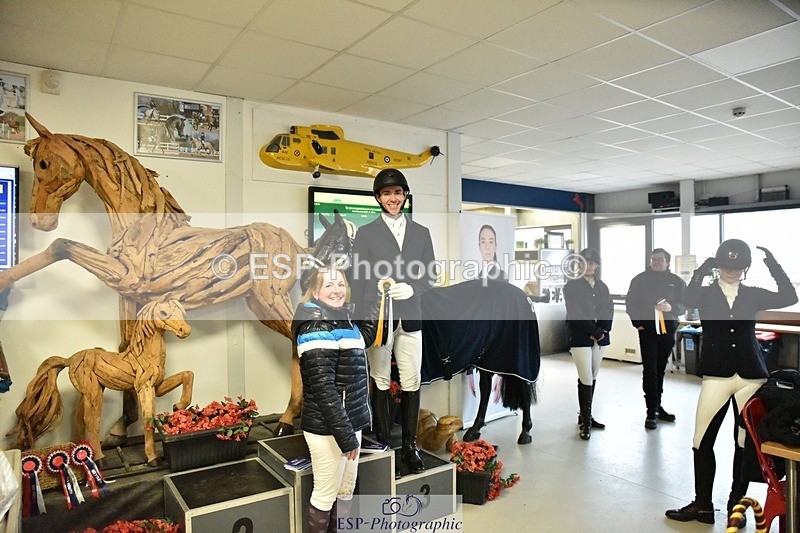 250214-153344-02558 - Advanced Medium Silver Presentations