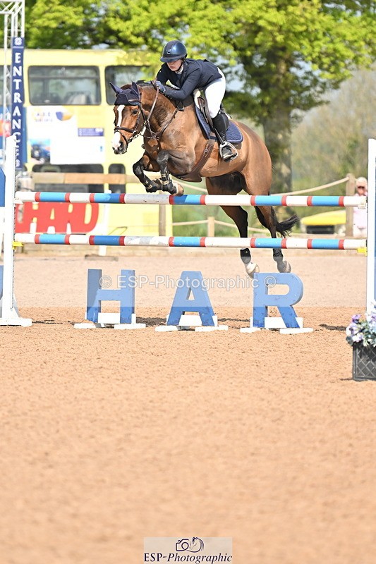 240512A-101250-17171 - Cls 48 National 1.30m Open