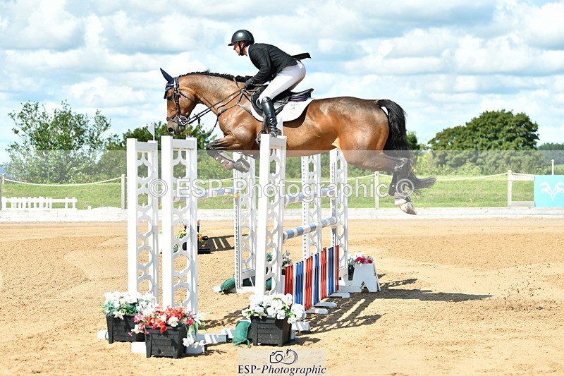 230720A-105458-02013 - Cls 5, 2 Star Medium 1.35m