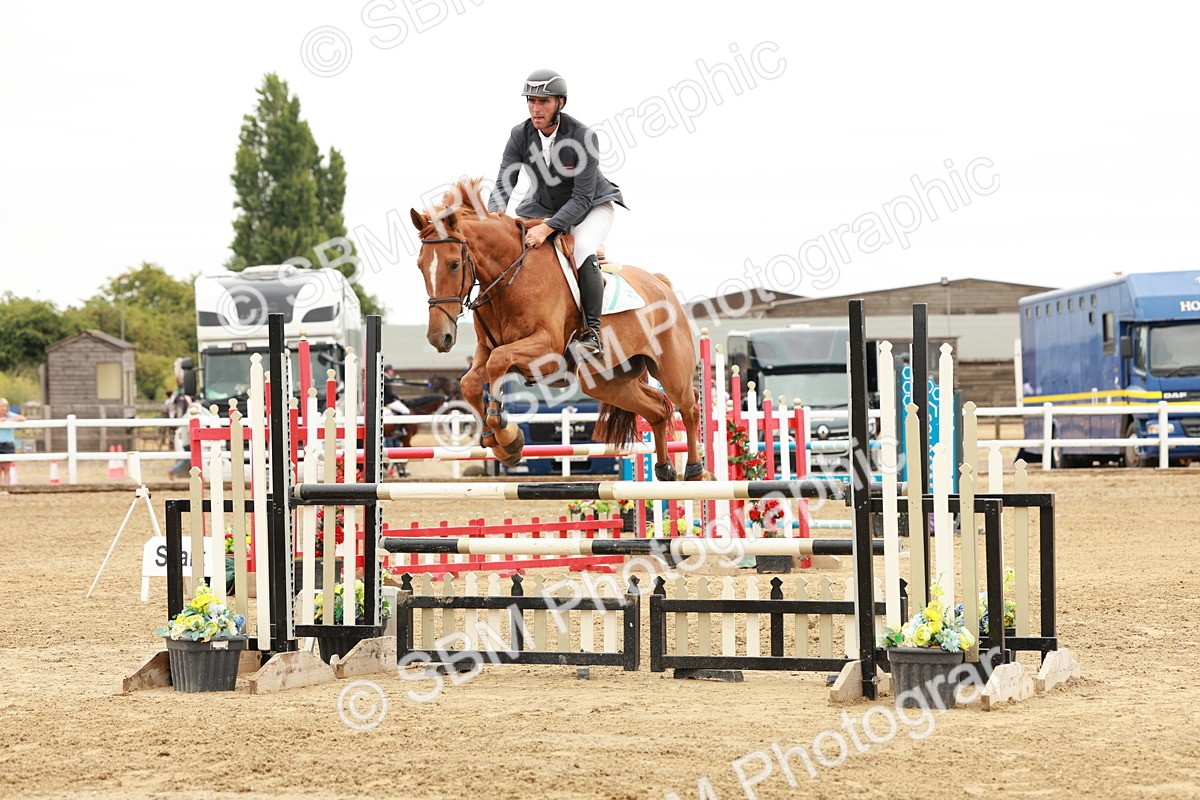 SBM_016643 - Class 20 - Senior Newcomers - 1.10m