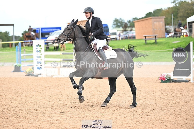 240912A-124746-01551 - Cls 3 Snr Foxhunter