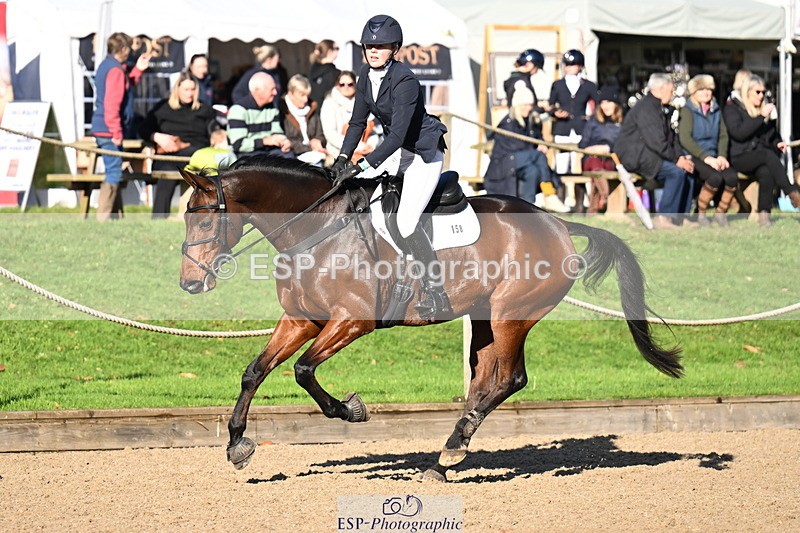 251024A-110620-06689 - B-158-Hannah.Hobhouse