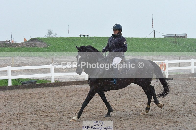 230917A-104224-06310 - Cls 33 British Novice & 90cm Open