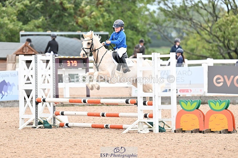 250920-105204-00281 - Cls 22+23 Club and Schools 70cm