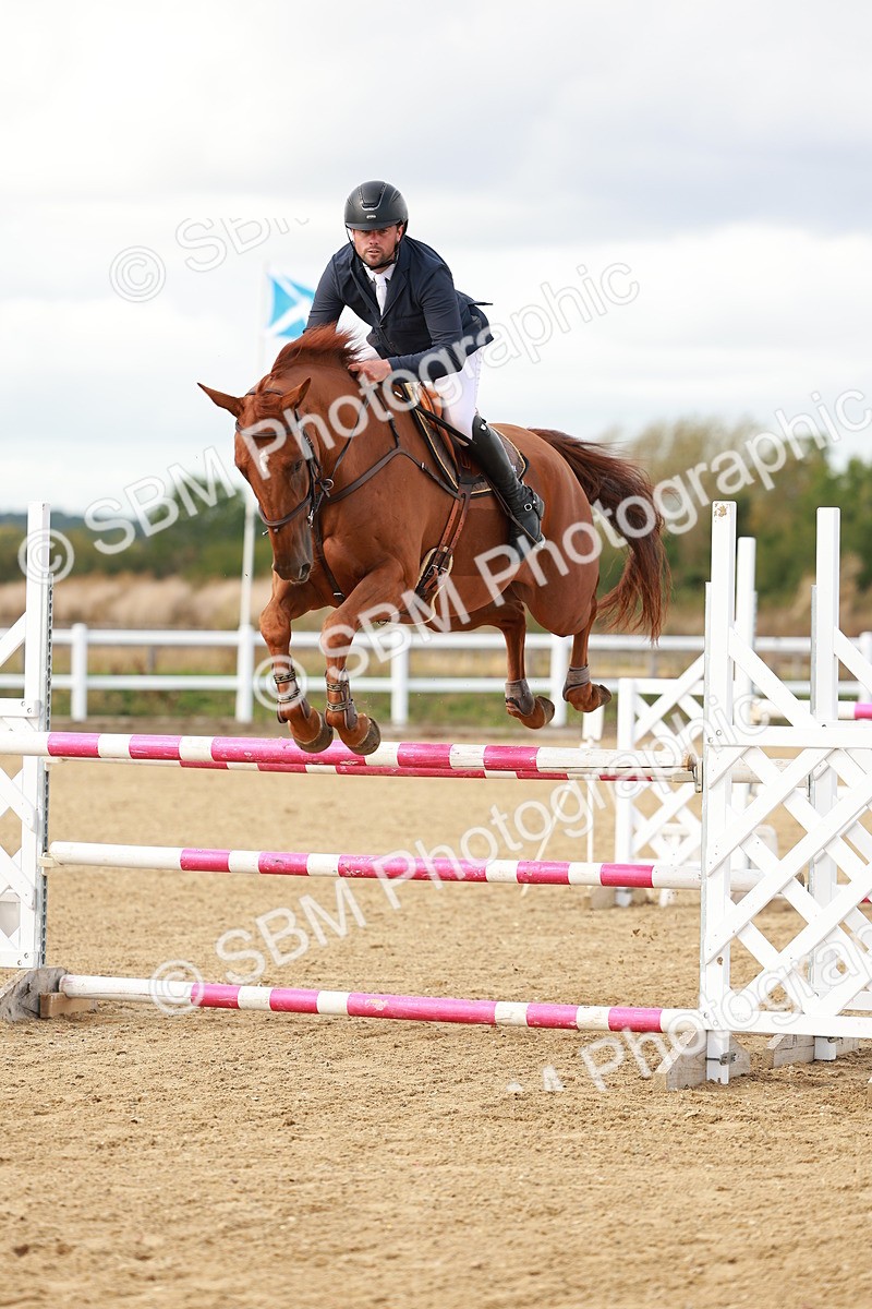 SBM_001261 - Class 4 - Senior Newcomers - 1.10m
