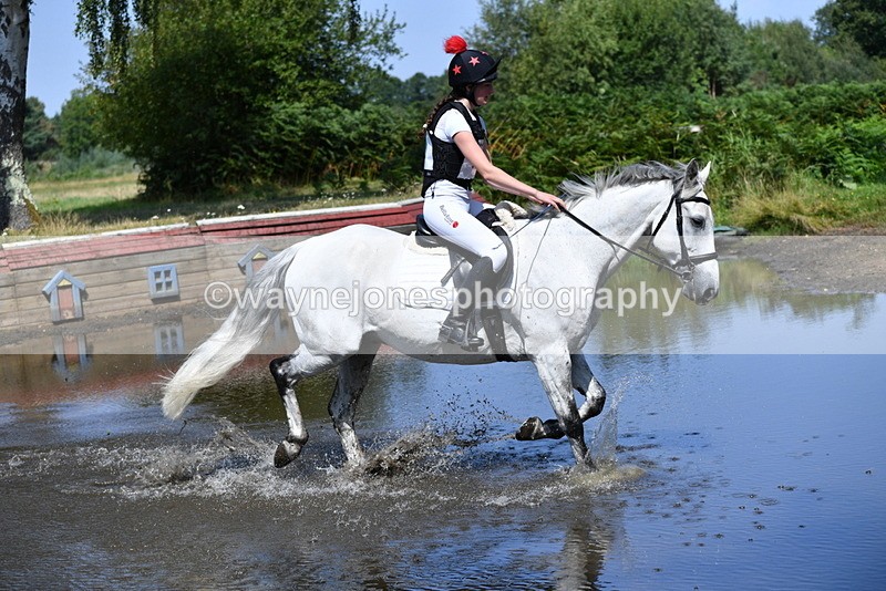 WJ5_2975 - XC Time 12:35 to 12:59