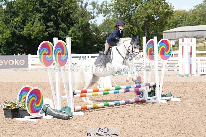 250805-150149-00038 - Clear Round and 60cm