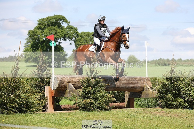 240525-113044-12599 - 355-GLOBAL_EXOTIC-Jemima_Stratton