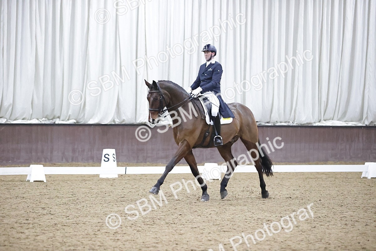 SBM_009146 - Class 16-17-19-21 - ADV 101-FEI PSG-FEI INT I-GP