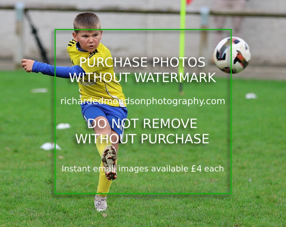 533A3335 - Kendal Utd U8's vs Sedbergh Wanderers Juniors U8 (8/11/25)