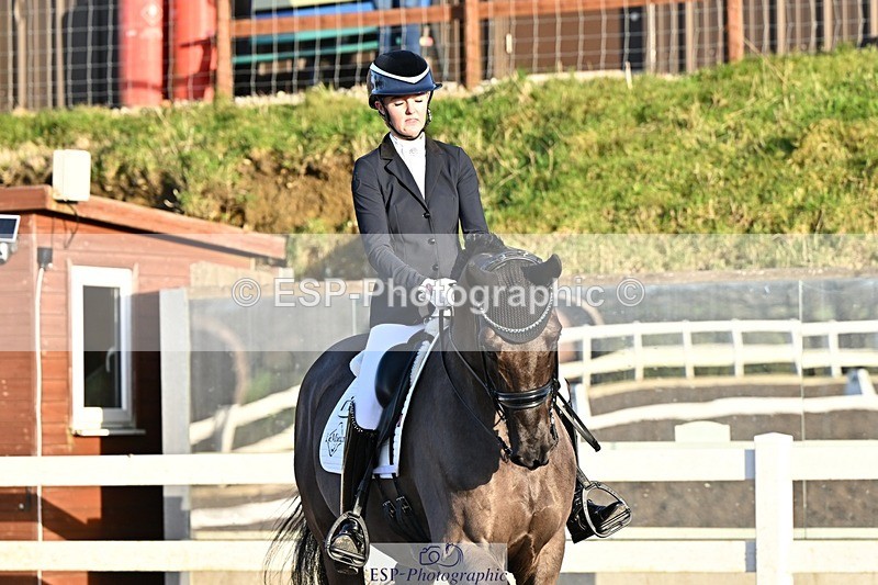 241214-142900-02852 - 139-Holly.Kerslake-Platinum.Cabachon