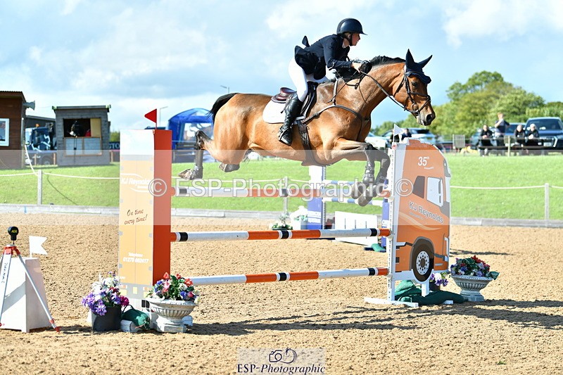 230723A-170034-13737 - Cls 8, 2 Star Medium 1.35m