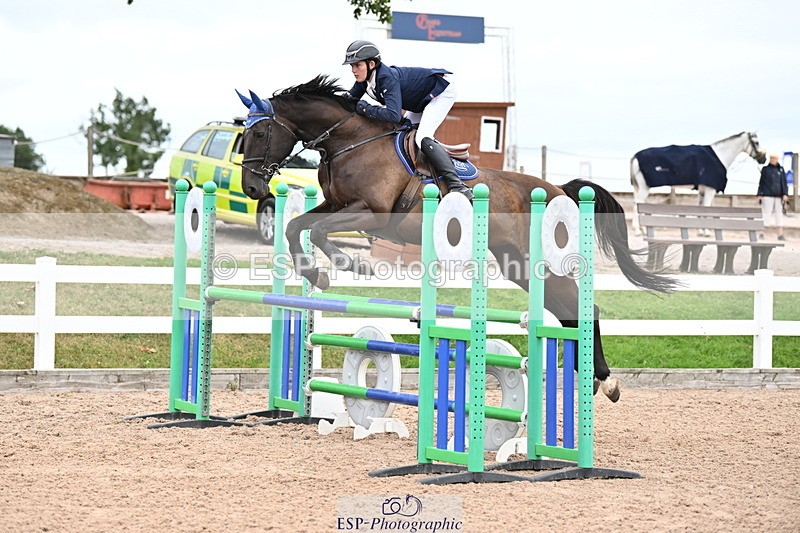 250820B-124724-00606 - Cls 4 Newcomers and 1.10m Open