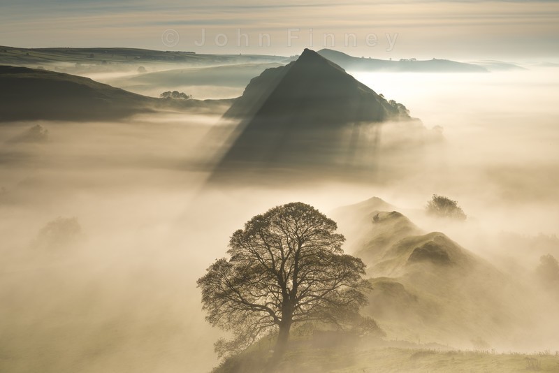 Pyramid of the Derbyshire Peak District. - Peak District & surrounding area