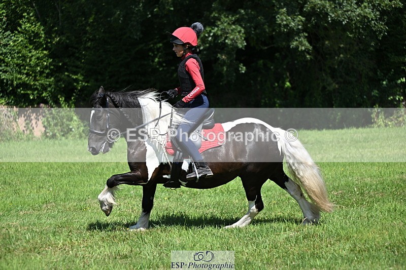 240729B-142027-02727 - Abbie's Group XC