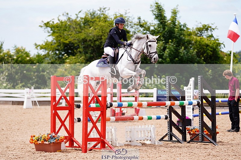 240629A-130006-05530 - Cls 18 Newcomers and 1m Open