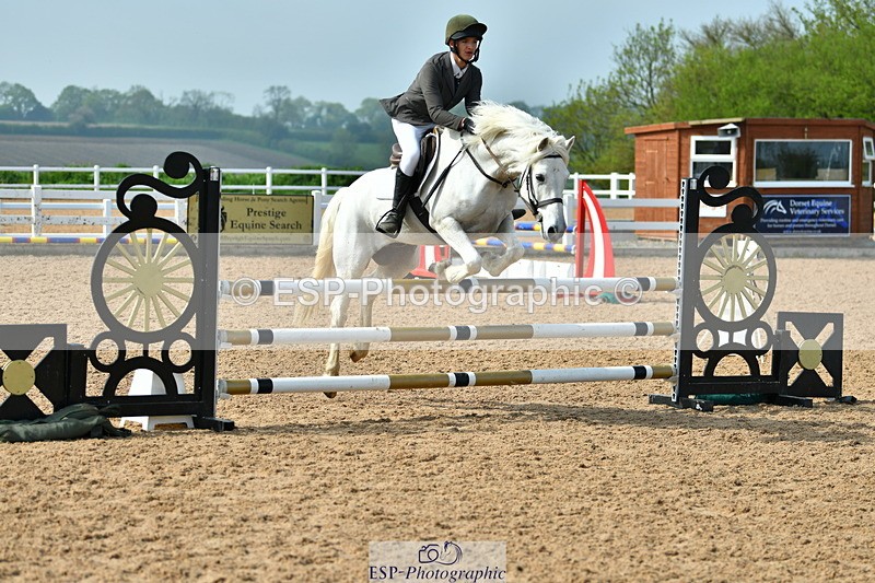 230514A-101257-02191 - Cls 22 Pony Discovery & 90cm Open