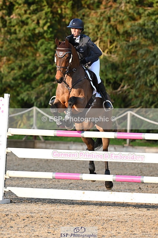 250322A-171421-03723 - Cls 14 Snr Fox & 1.20m Open