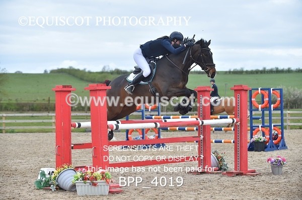 BPP_4019 - CLASS 4 Senior Newcomers/ 1.10m Open