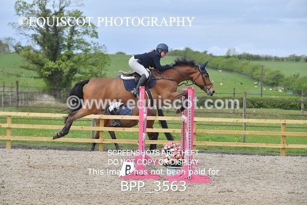 BPP_3563 - CLASS 18 SUN Senior Newcomers/ 1.10m Open