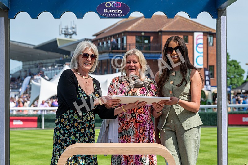 300526-Race 3-Matteo-5648 - Race 3 14.48pm Beverley Two Year Old Trophy EBF Conditions Stakes