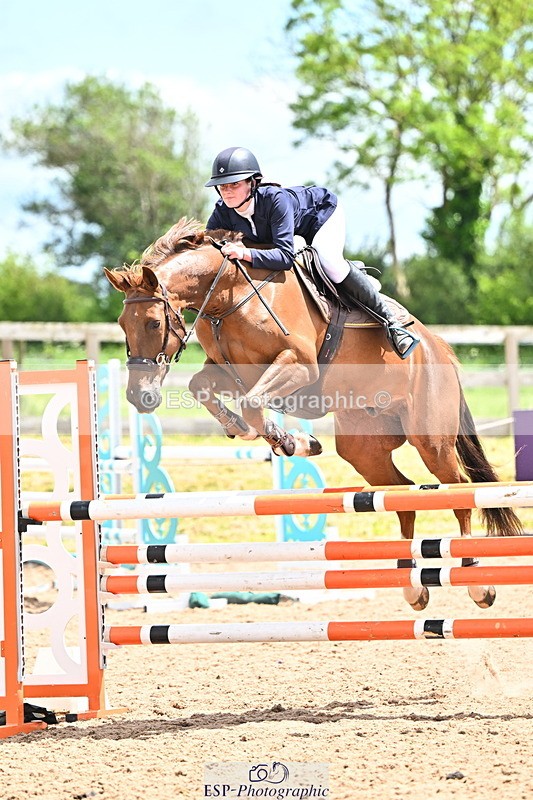 240608A-132029-02521 - Cls 4 Snr Newcomers and 1.10m Open