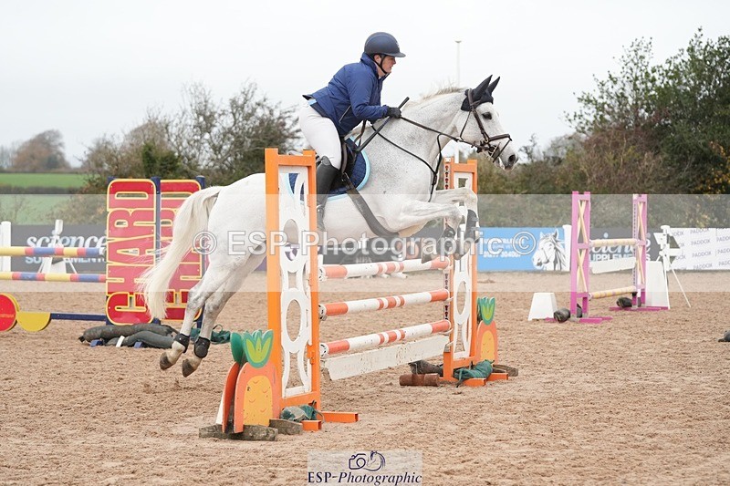 251109-103916-03427 - Cls 19 Snr 1.05m Open