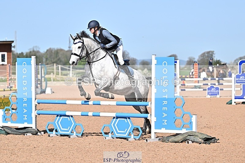 260408-104034-00208 - Cls 2 British Novice and 90cm