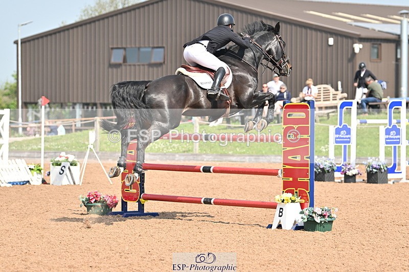 240512A-101103-17165 - Cls 48 National 1.30m Open