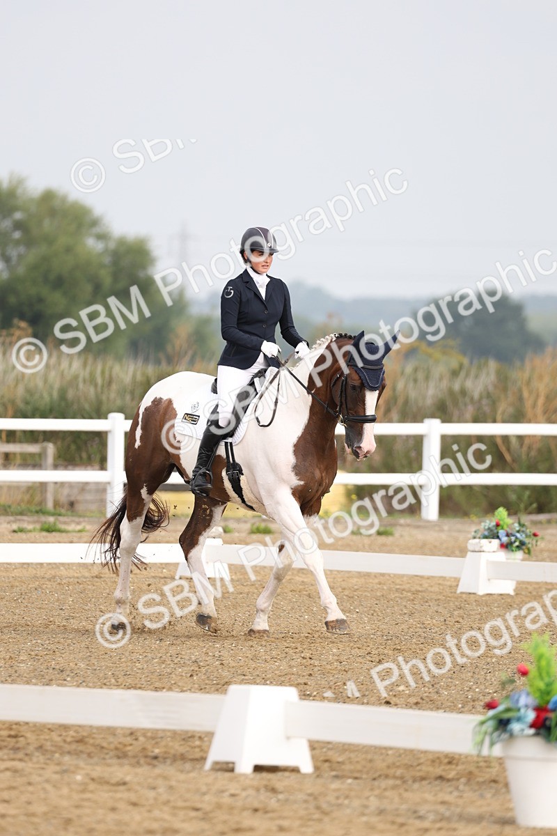 SBM_005441 - Class 6 - Novice 6 - 9.30-10.12