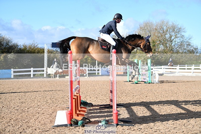 231110A-135632-00714 - Cls 5 Newcomers & 1.10m Open