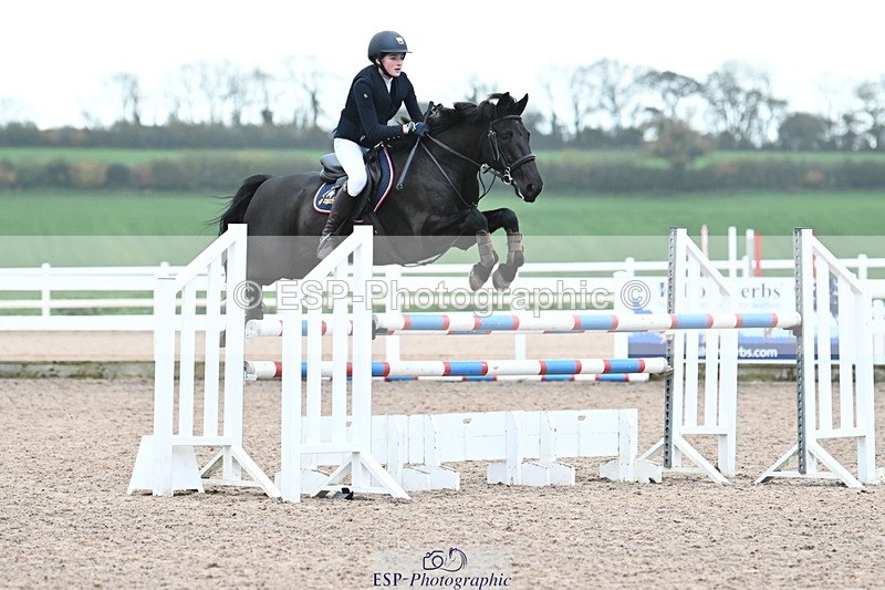 231118A-135800-03223 - Cls 9 Foxhunter & 1.10m Open