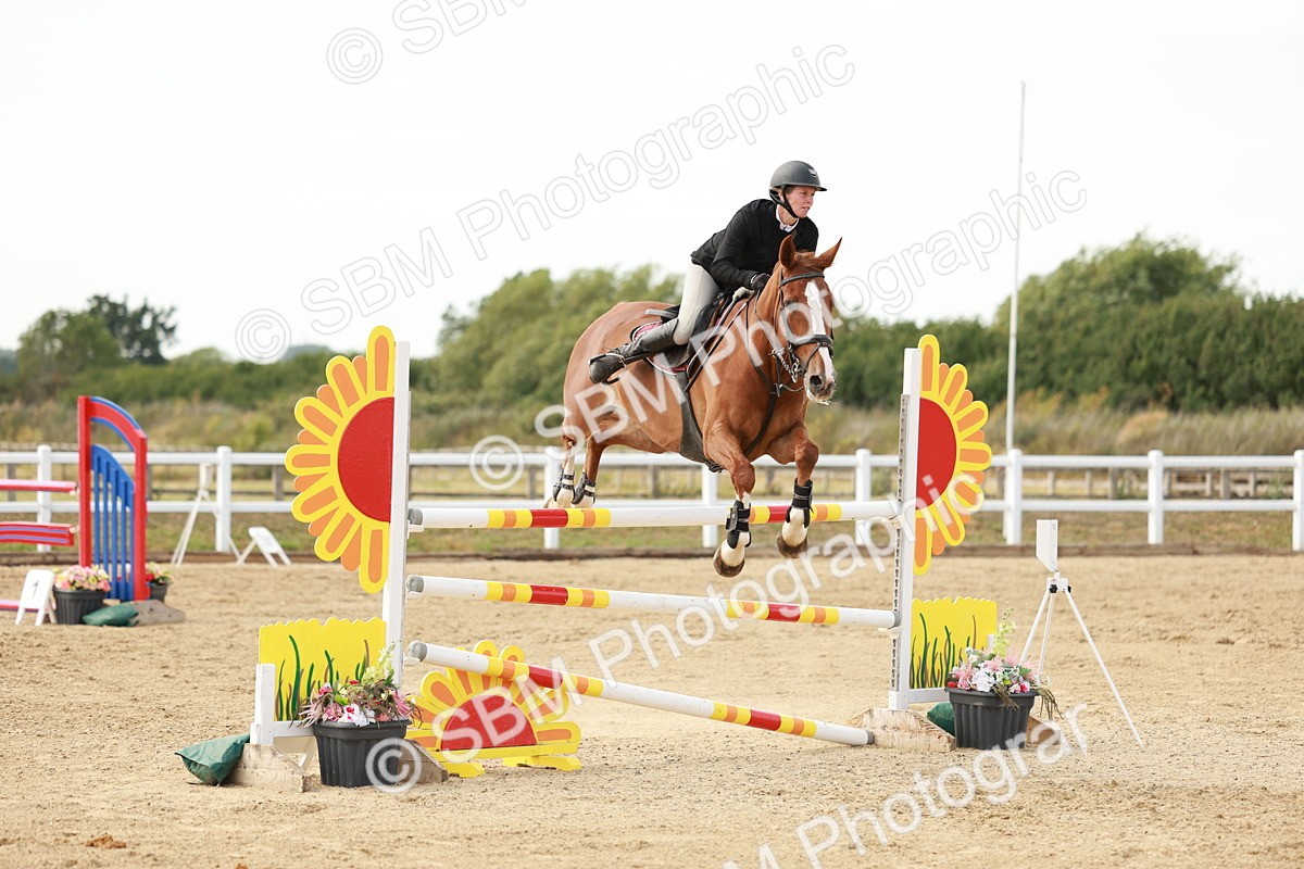 SBM_008283 - Class 4 - Senior Foxhunter - 1.20m Open