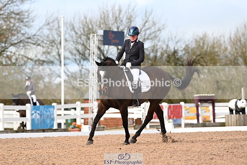 240218A-143430-08682 - 184-jeanette.male-Langaller.Future.Star