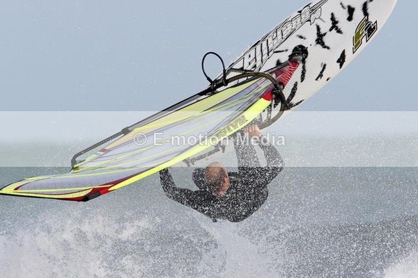 WS 190808-32 - Windsurfing