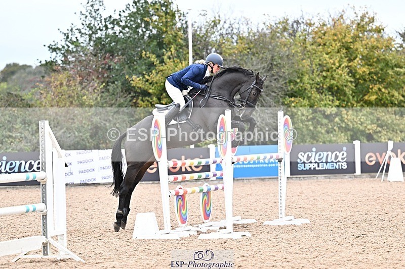 251015-130628-00488 - Cls 4 Newcomers and 1.10m Open