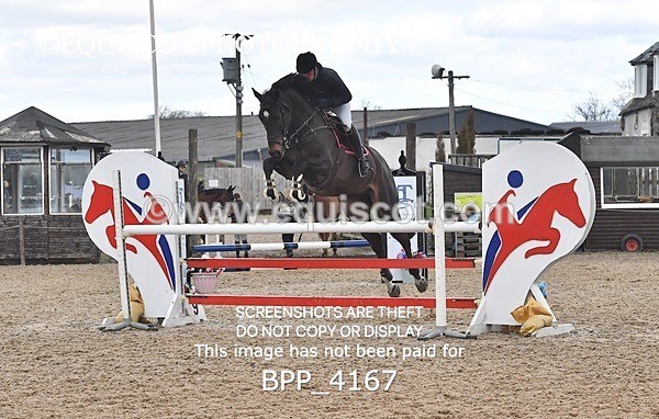 BPP_4167 - CLASS 6 FRI Senior Newcomers/ 1.10m Open