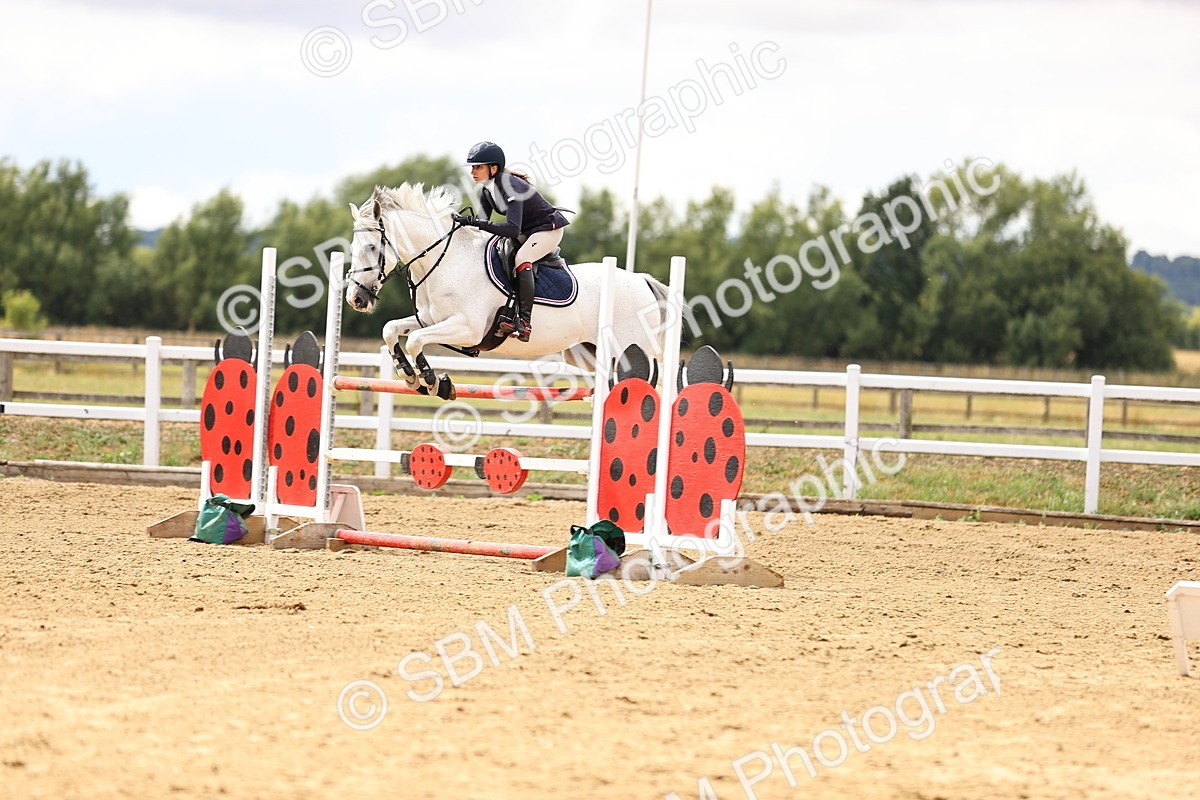 SBM_026817 - Class 13 - Senior Newcomers - 1.10m