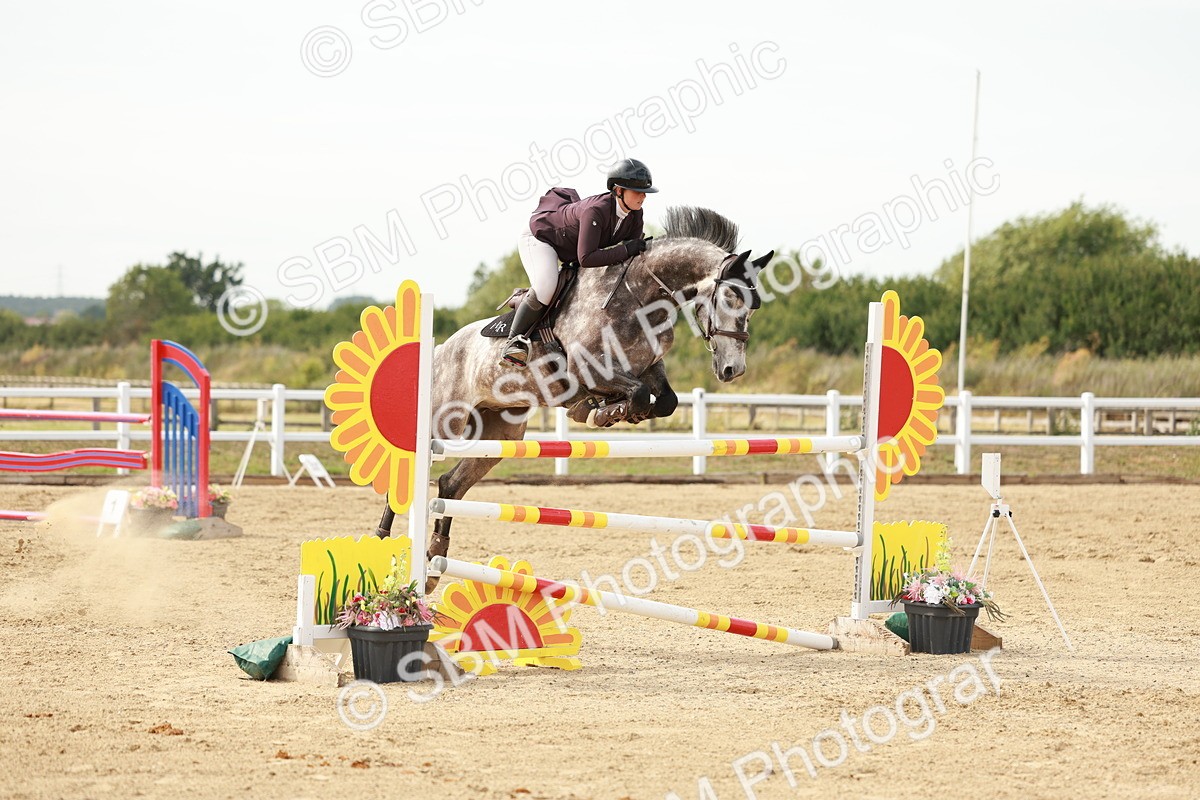 SBM_008309 - Class 4 - Senior Foxhunter - 1.20m Open
