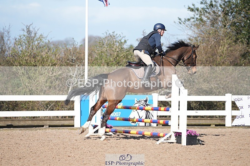 250329-101711-03585 - Cls 20 British Novice and 90cm