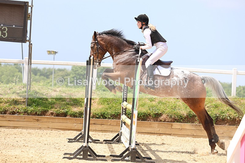 3E7A0391 - Class 10: Senior 95cm open