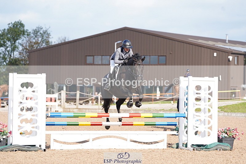 241005A-102408-04449 - SAT Cls 8 Snr British Novice & 90cm Open