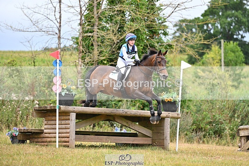 250803A-123303-13430 - M-553-Beatrice.Hayman-Joyce-ICONIC