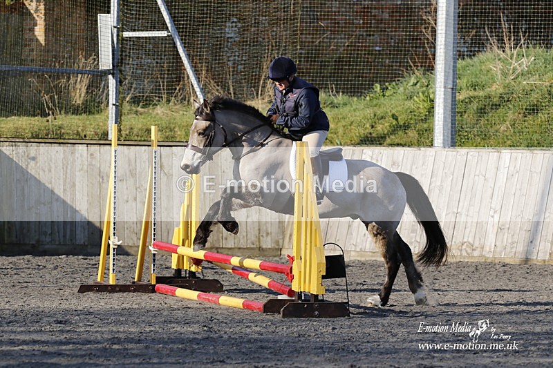 _EST0043 - Bourne Valley Riding Club Winter Showjumping 27/03/22